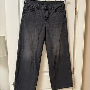 Black Low-waisted jeans